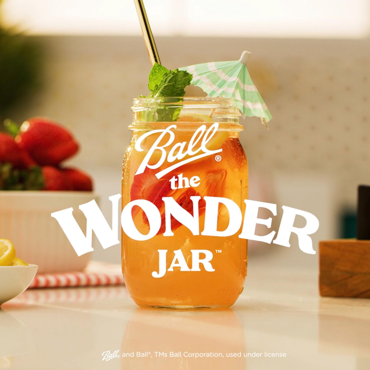 8 Glass Clear Jars with Lids & Bands J12120